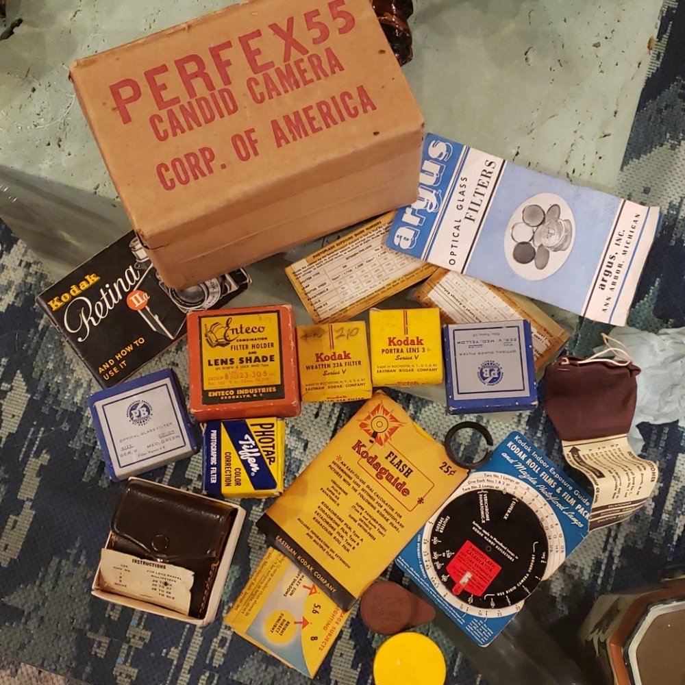 Vintage Lot Of Camera Stuff